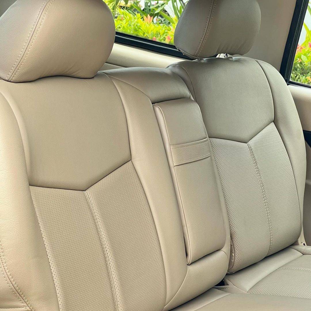 2017 Isuzu Mu-X  2.5L 4x4 MT 2017 Isuzu Mu-X  2.5L 4x4 MT