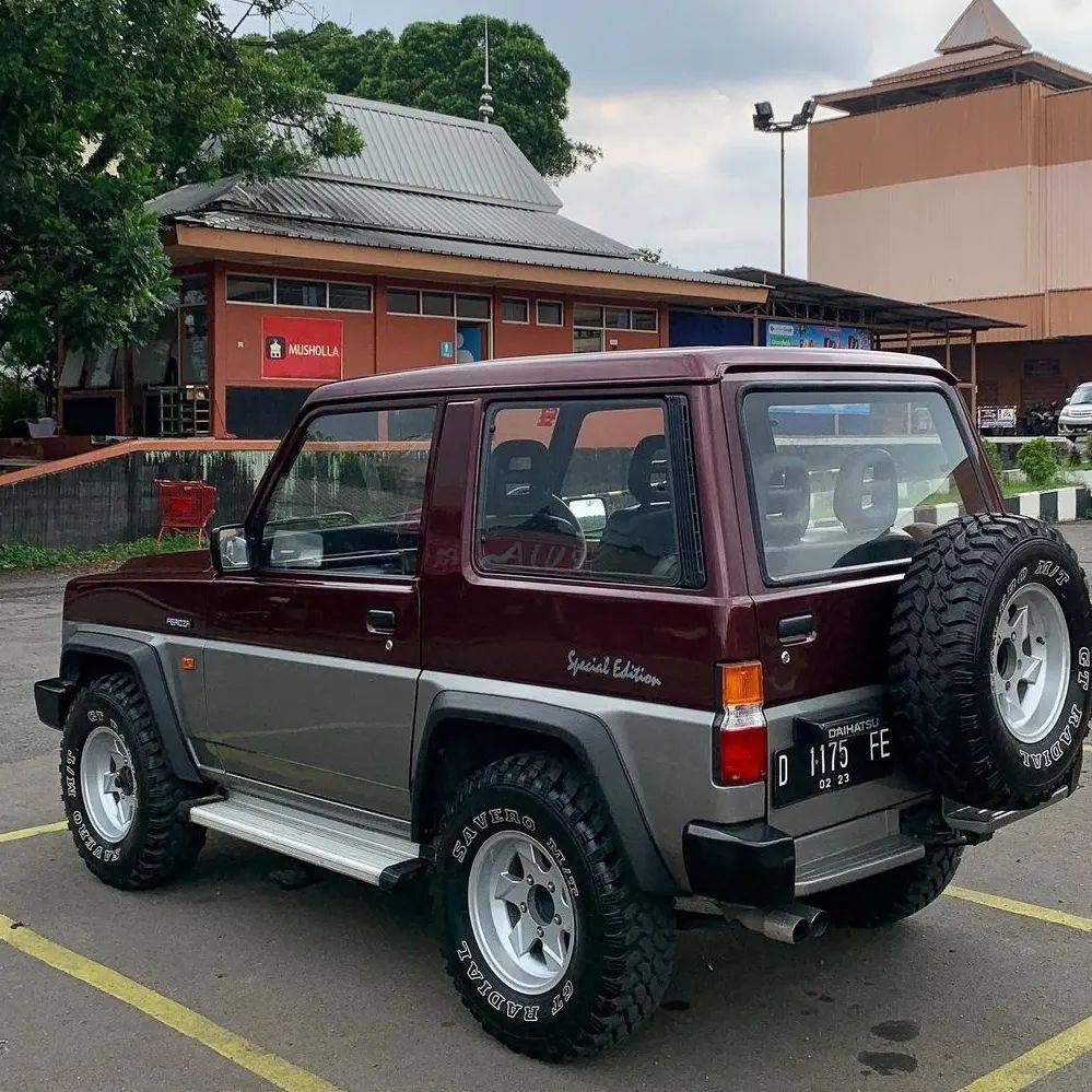 2001 Daihatsu Feroza STANDARD M/T JEP 2001 Daihatsu Feroza STANDARD M/T JEP