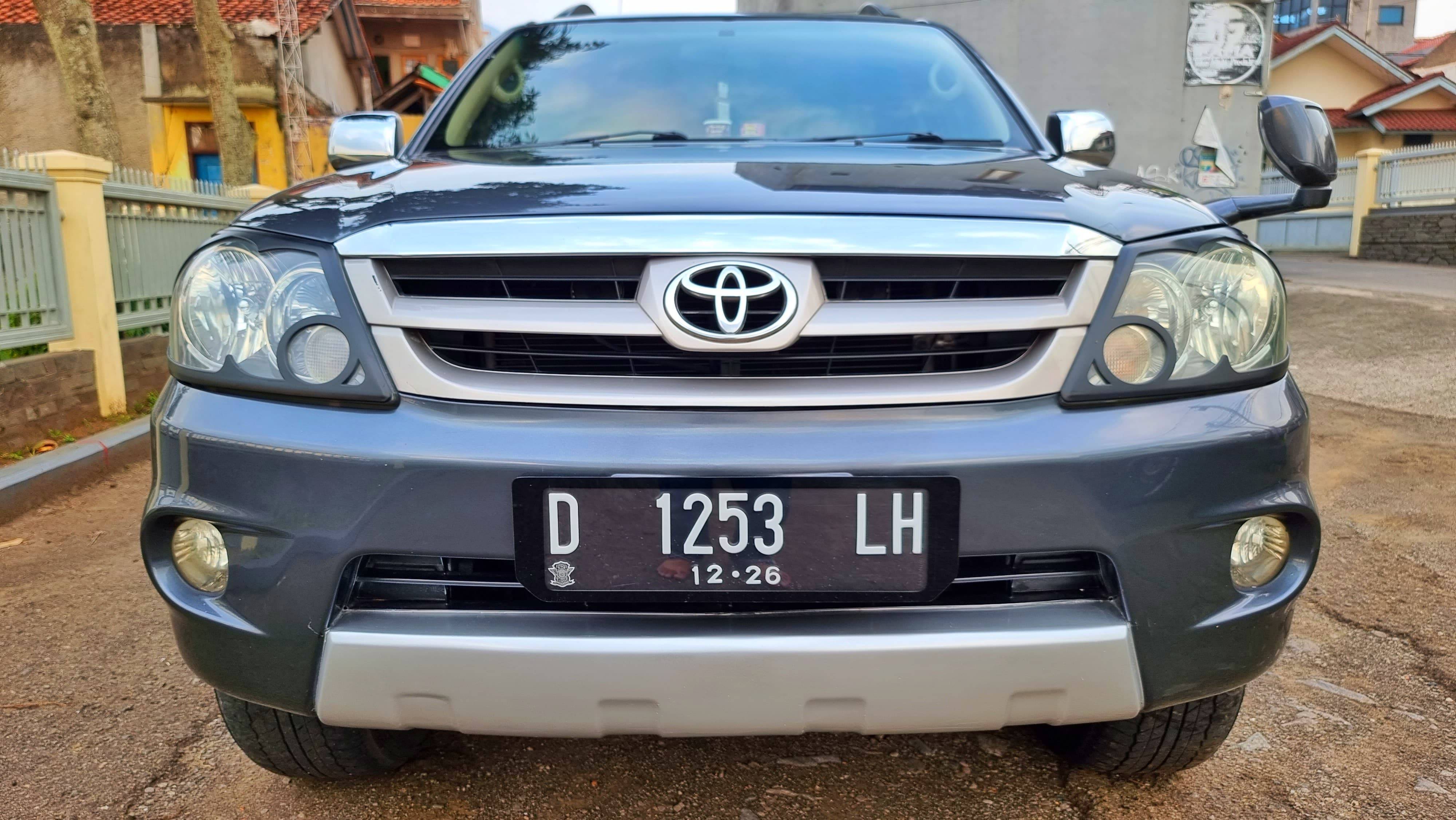 Second Hand 2006 Toyota Fortuner G 4x2 Luxury 2.7L AT Second Hand 2006 Toyota Fortuner G 4x2 Luxury 2.7L AT