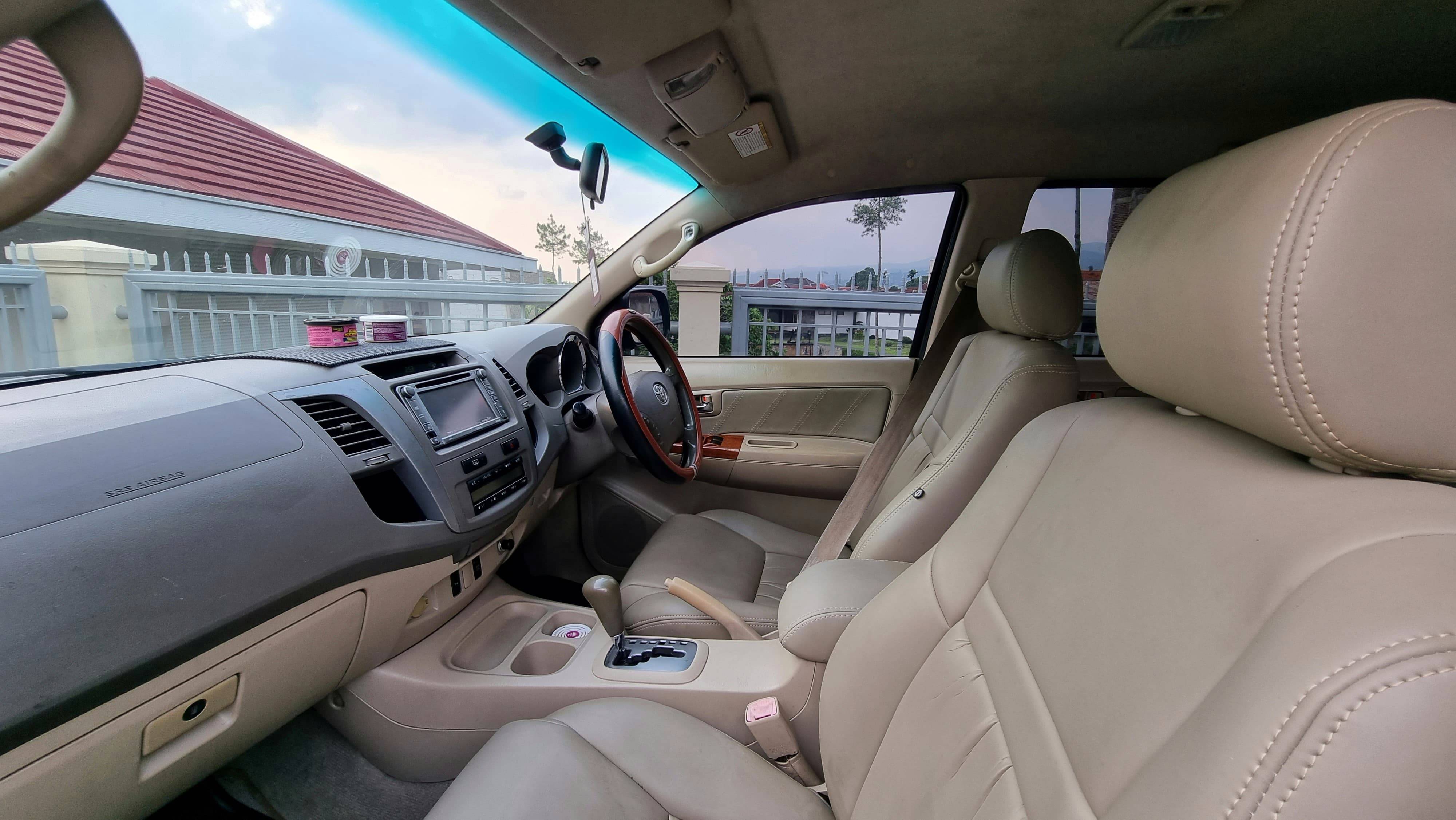 2006 Toyota Fortuner G 4x2 Luxury 2.7L AT 2006 Toyota Fortuner G 4x2 Luxury 2.7L AT