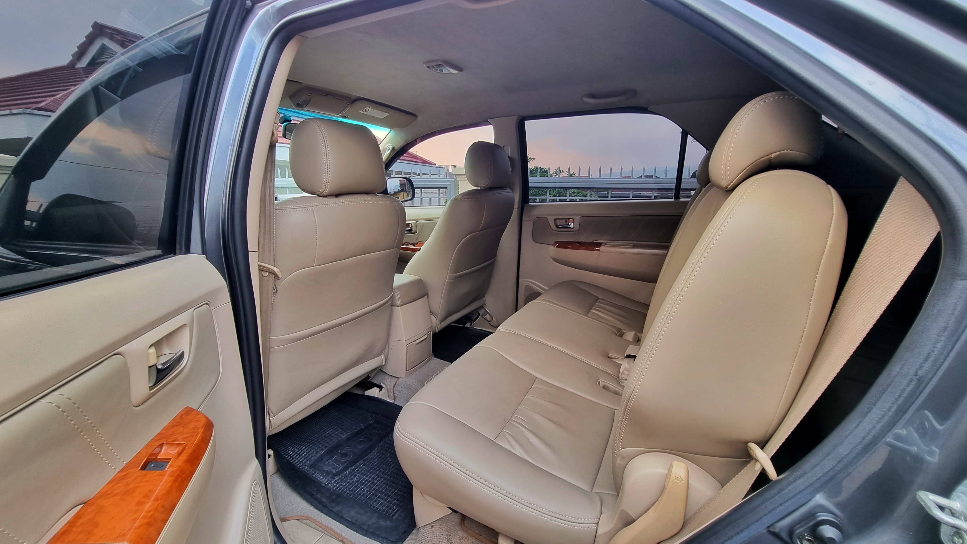 2006 Toyota Fortuner G 4x2 Luxury 2.7L AT 2006 Toyota Fortuner G 4x2 Luxury 2.7L AT