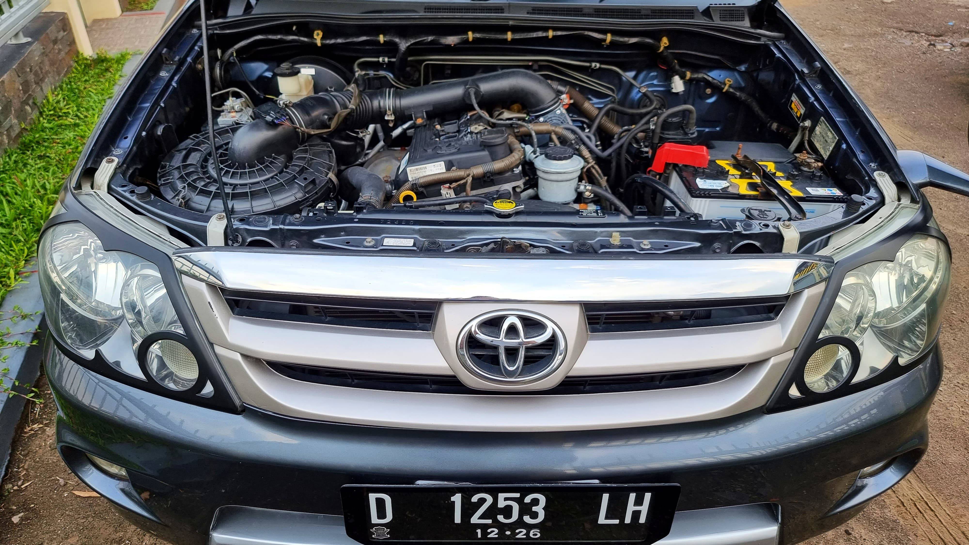 2006 Toyota Fortuner G 4x2 Luxury 2.7L AT 2006 Toyota Fortuner G 4x2 Luxury 2.7L AT