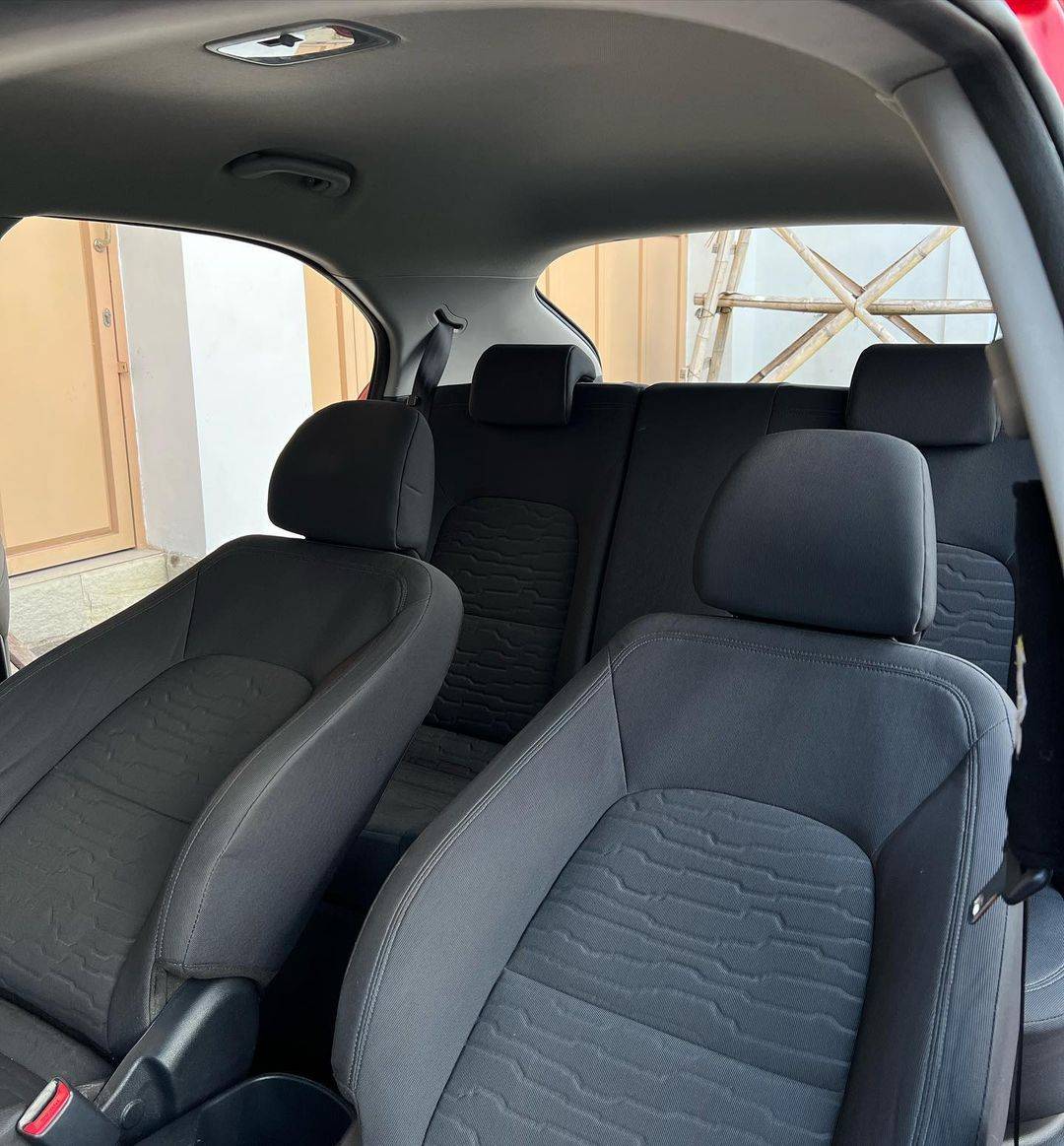2017 Kia Rio  1.4L MT 2017 Kia Rio  1.4L MT