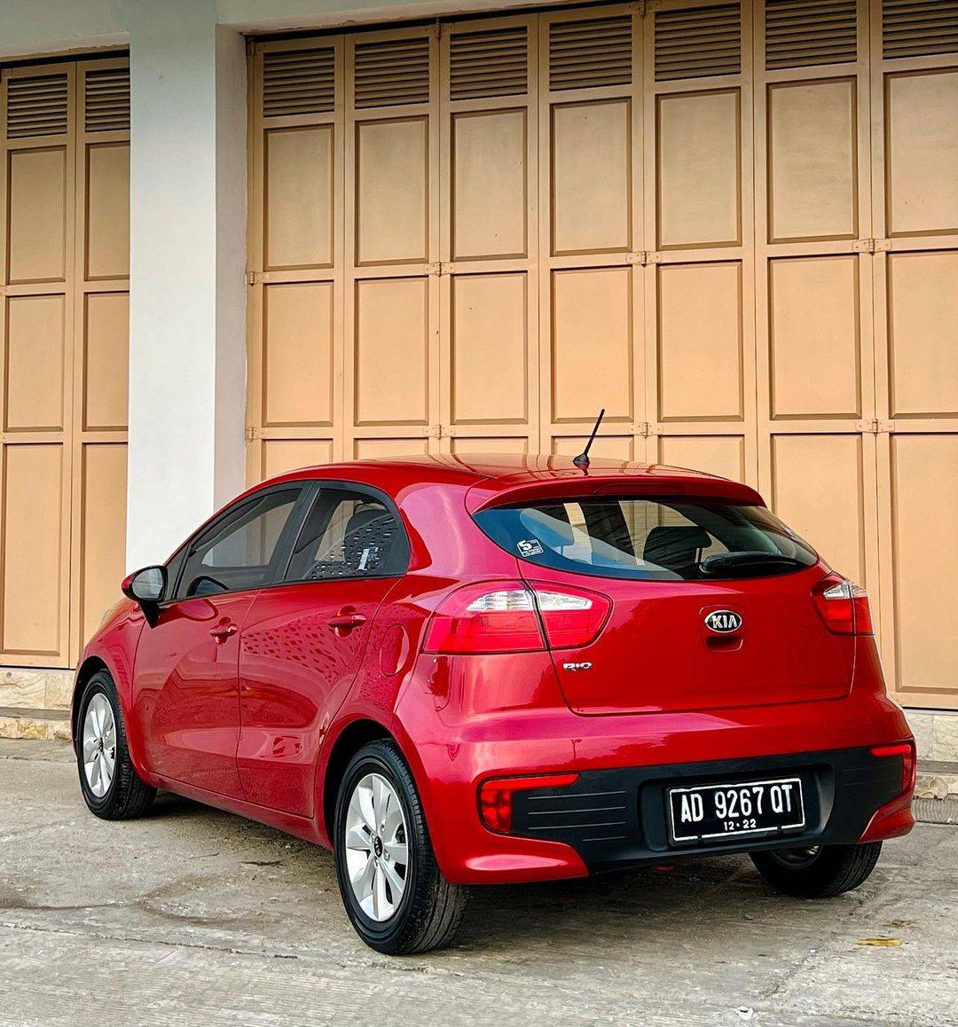2017 Kia Rio  1.4L MT 2017 Kia Rio  1.4L MT