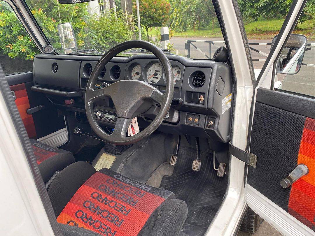 2004 Suzuki Jimny Single Tone MT 2004 Suzuki Jimny Single Tone MT