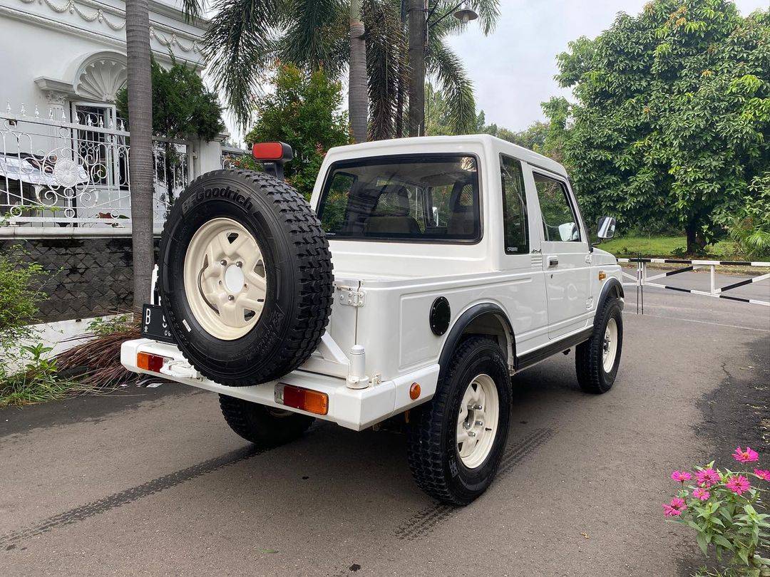 2004 Suzuki Jimny Single Tone MT 2004 Suzuki Jimny Single Tone MT