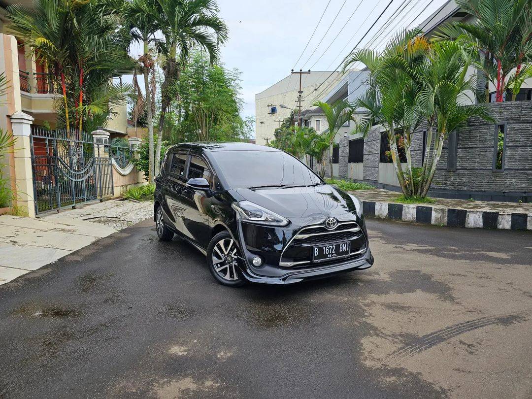 Second Hand 2019 Toyota Sienta 1.5L Q AT Second Hand 2019 Toyota Sienta 1.5L Q AT