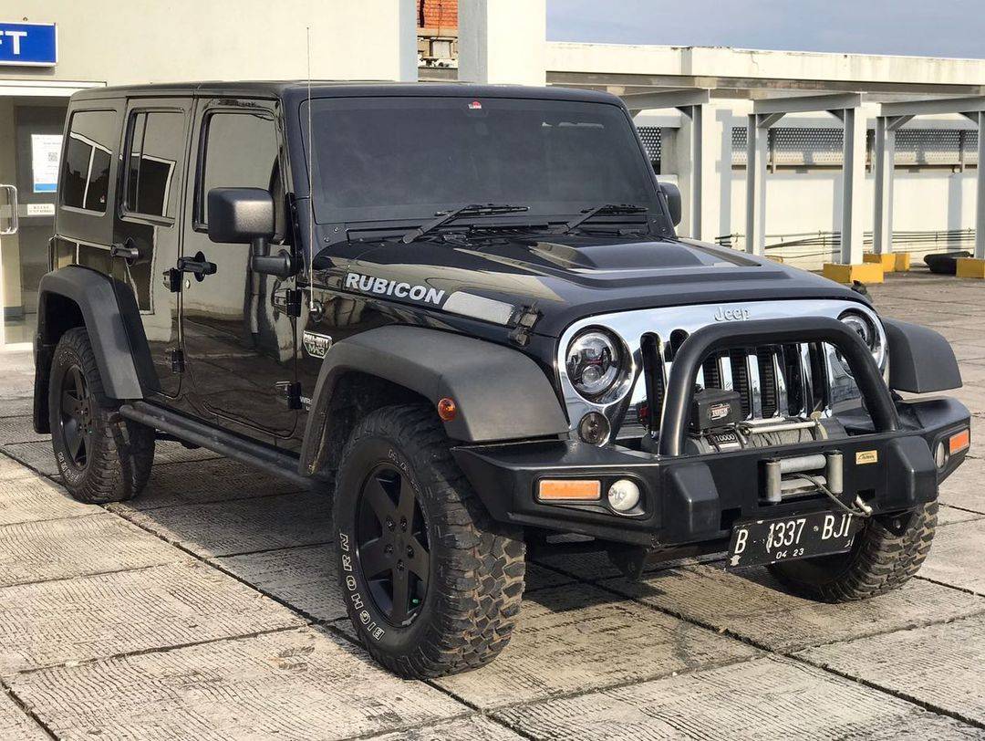 2012 Jeep Wrangler Sahara 3.6L Pentastar AT 2012 Jeep Wrangler Sahara 3.6L Pentastar AT