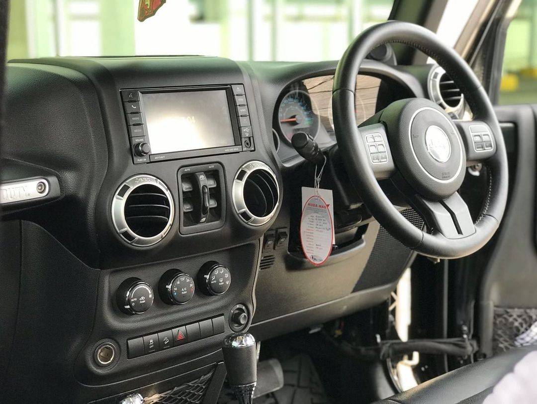 2012 Jeep Wrangler Sahara 3.6L Pentastar AT 2012 Jeep Wrangler Sahara 3.6L Pentastar AT