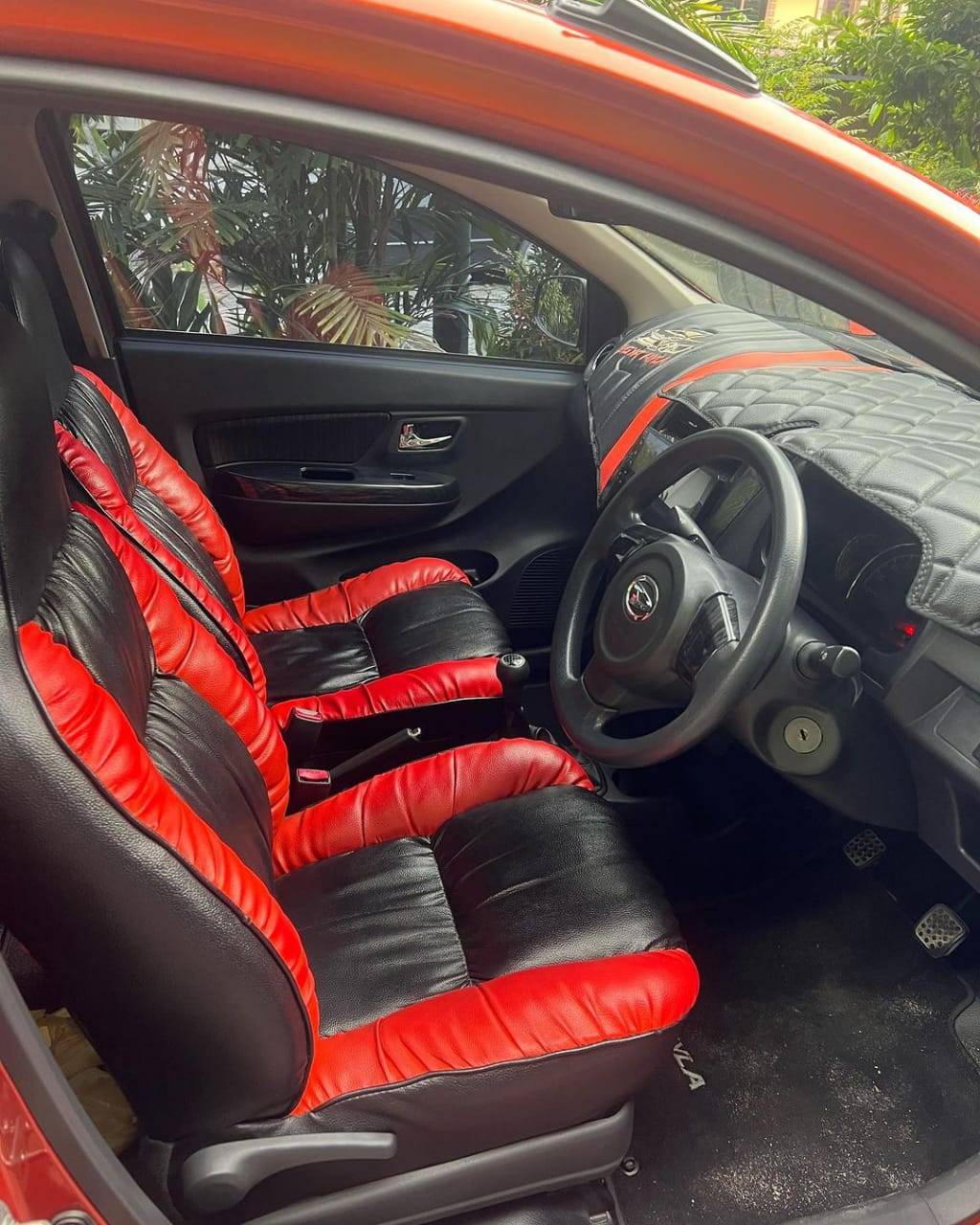 2017 Daihatsu Ayla 1.0L D MT 2017 Daihatsu Ayla 1.0L D MT