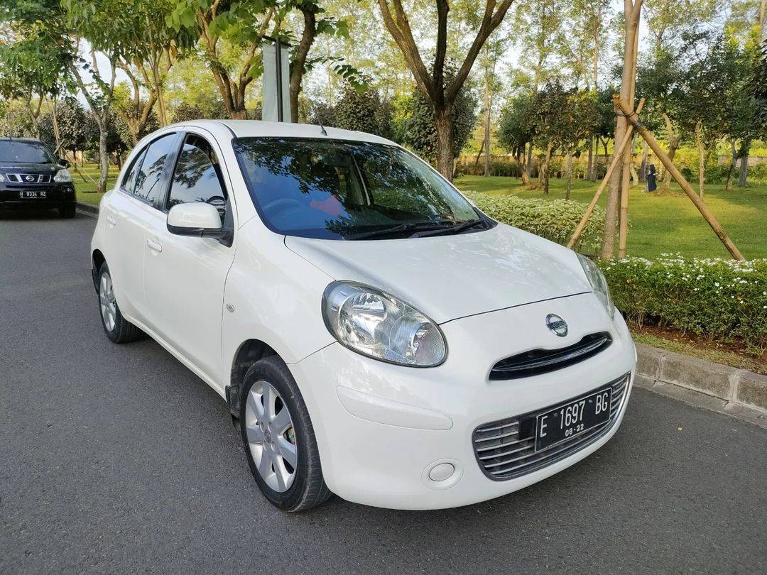 2012 Nissan March 1.5 MT 2012 Nissan March 1.5 MT