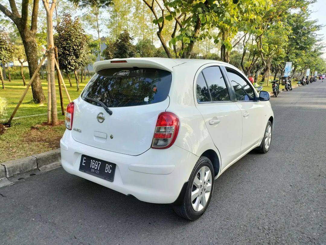 2012 Nissan March 1.5 MT 2012 Nissan March 1.5 MT