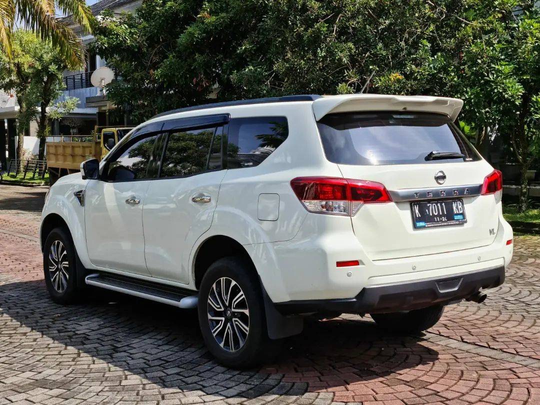 2018 Nissan Terra 2.5 VL AT / PREM+ 2WD AT 2018 Nissan Terra 2.5 VL AT / PREM+ 2WD AT