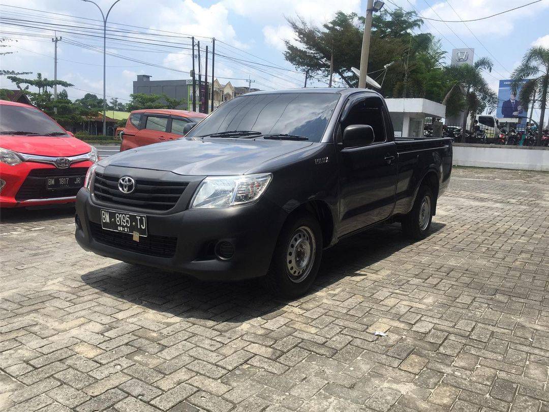 2012 Toyota Hilux 2.0L Single Cab 2012 Toyota Hilux 2.0L Single Cab