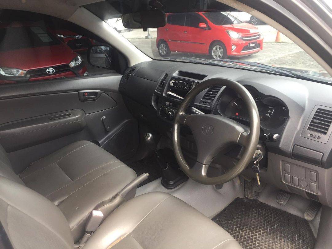 2012 Toyota Hilux 2.0L Single Cab 2012 Toyota Hilux 2.0L Single Cab