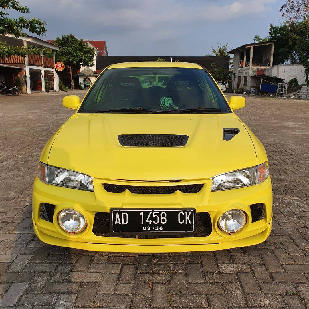 Second Hand 2005 Mitsubishi Lancer  GLXi SOHC MPI 1.8 M/T Second Hand 2005 Mitsubishi Lancer  GLXi SOHC MPI 1.8 M/T