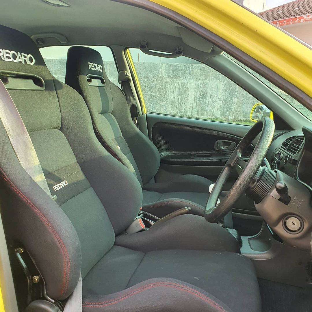 2005 Mitsubishi Lancer  GLXi SOHC MPI 1.8 M/T 2005 Mitsubishi Lancer  GLXi SOHC MPI 1.8 M/T