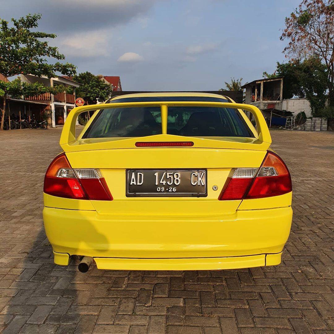 2005 Mitsubishi Lancer  GLXi SOHC MPI 1.8 M/T 2005 Mitsubishi Lancer  GLXi SOHC MPI 1.8 M/T