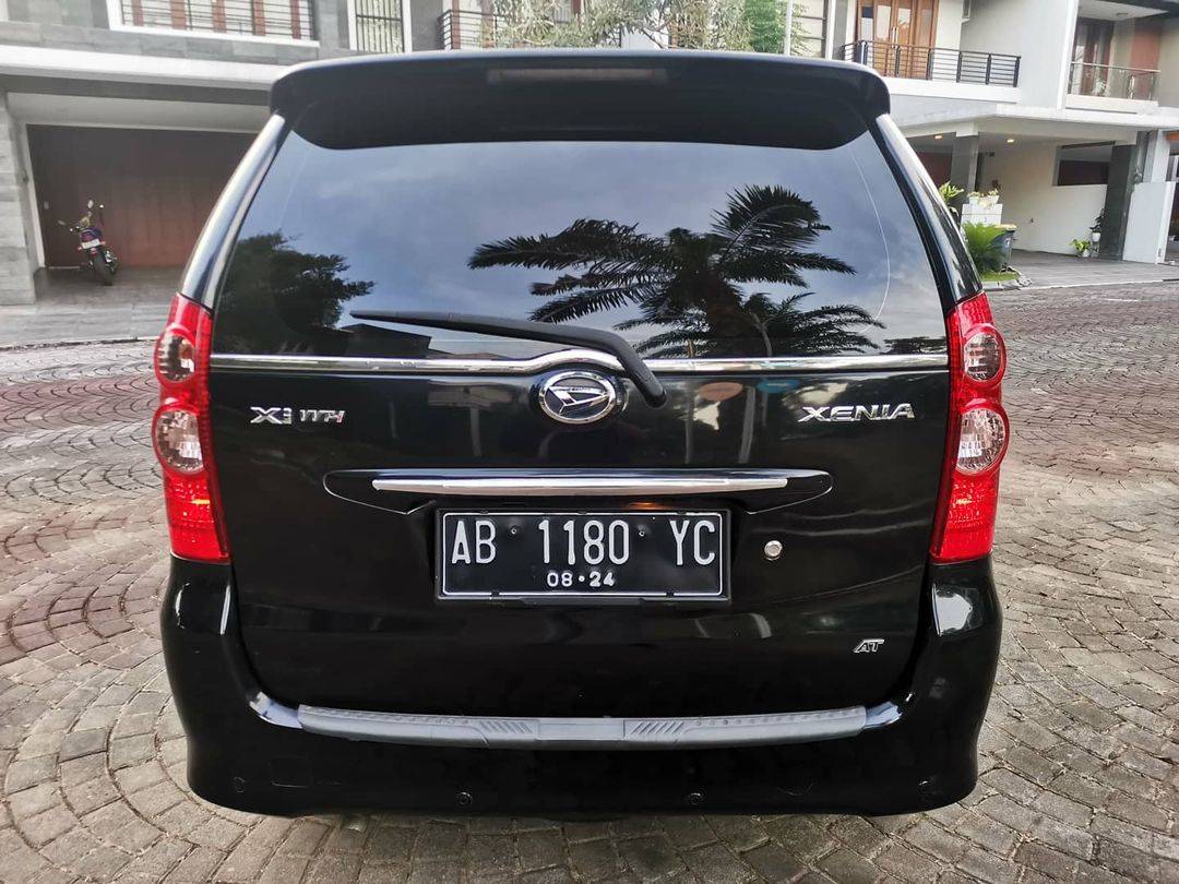 2010 Daihatsu Xenia  Xi DLX VVTi 2010 Daihatsu Xenia  Xi DLX VVTi