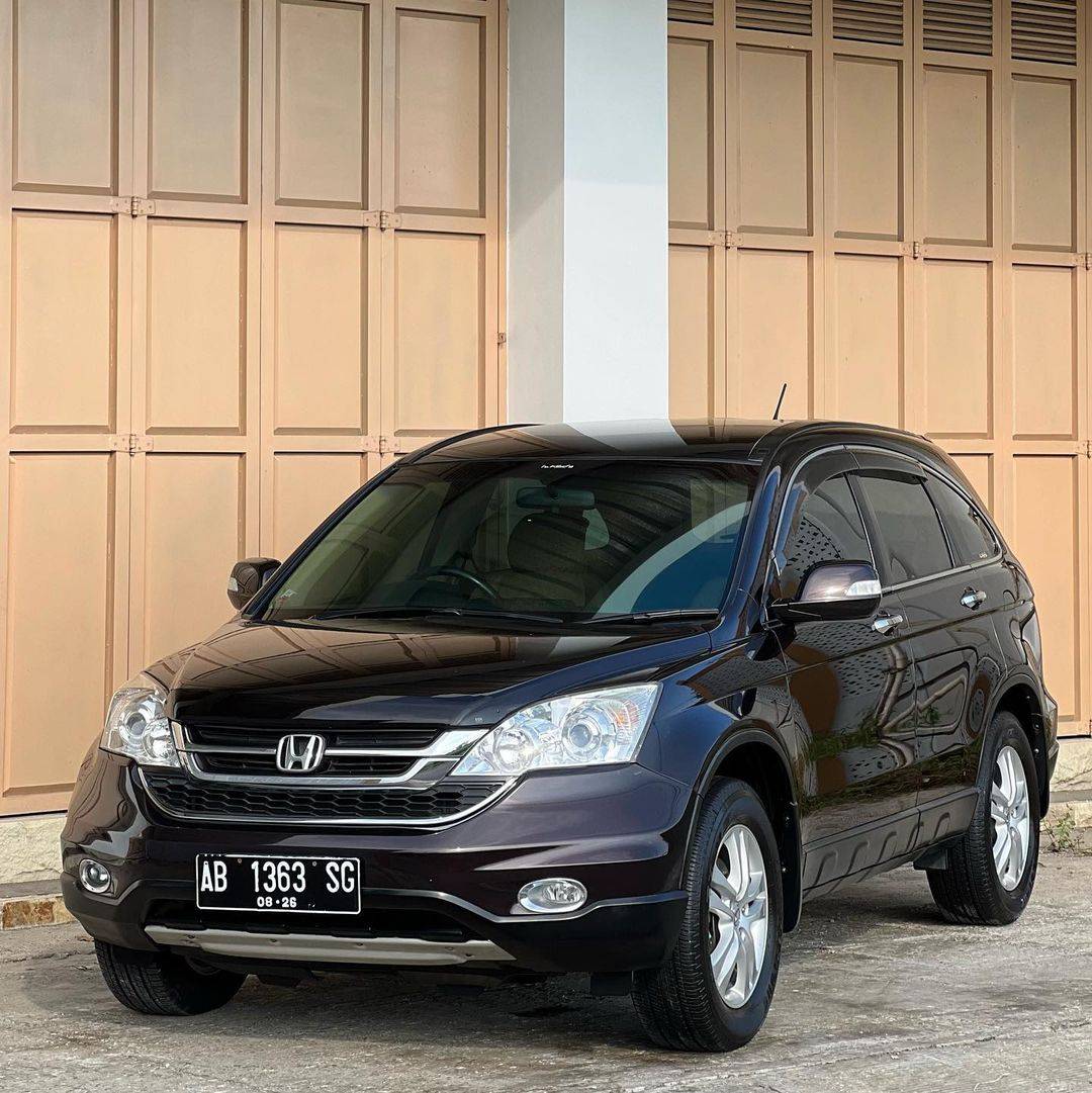 2011 Honda CR-V  2.4L AT Bekas 2011 Honda CR-V  2.4L AT Bekas
