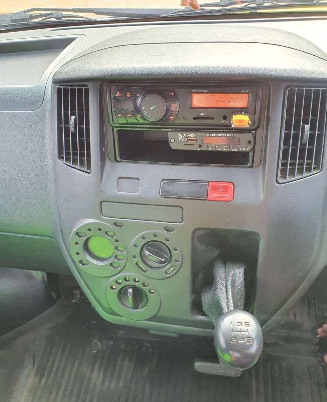 2015 Daihatsu Gran Max PU 3-Way Standar + PS + AC 1.5 MT 2015 Daihatsu Gran Max PU 3-Way Standar + PS + AC 1.5 MT