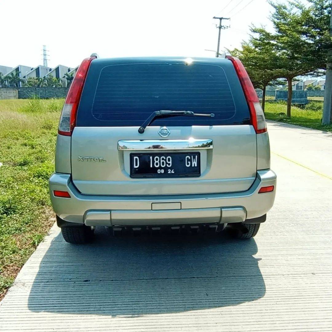 2004 Nissan X Trail STT 2.5L AT 2004 Nissan X Trail STT 2.5L AT
