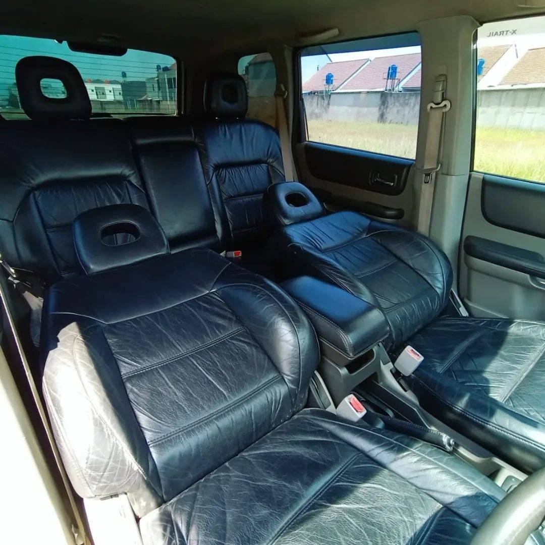 2004 Nissan X Trail STT 2.5L AT 2004 Nissan X Trail STT 2.5L AT