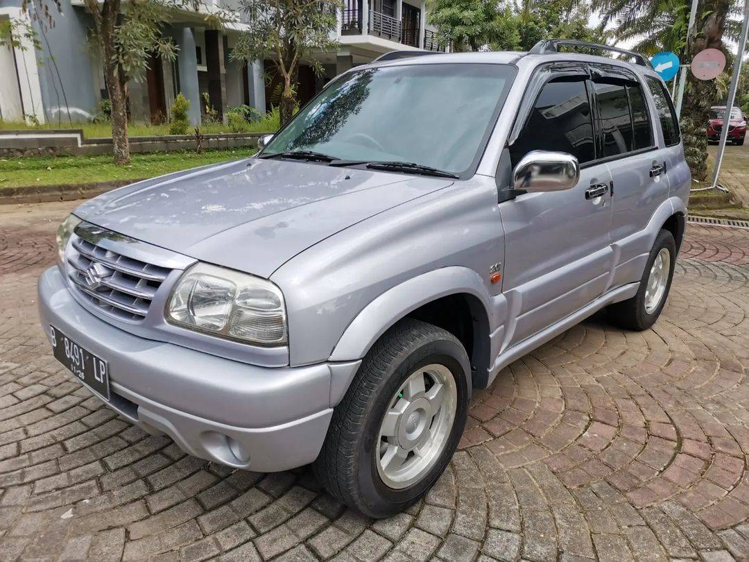 2001 Suzuki Escudo 2.0 M/T 2001 Suzuki Escudo 2.0 M/T