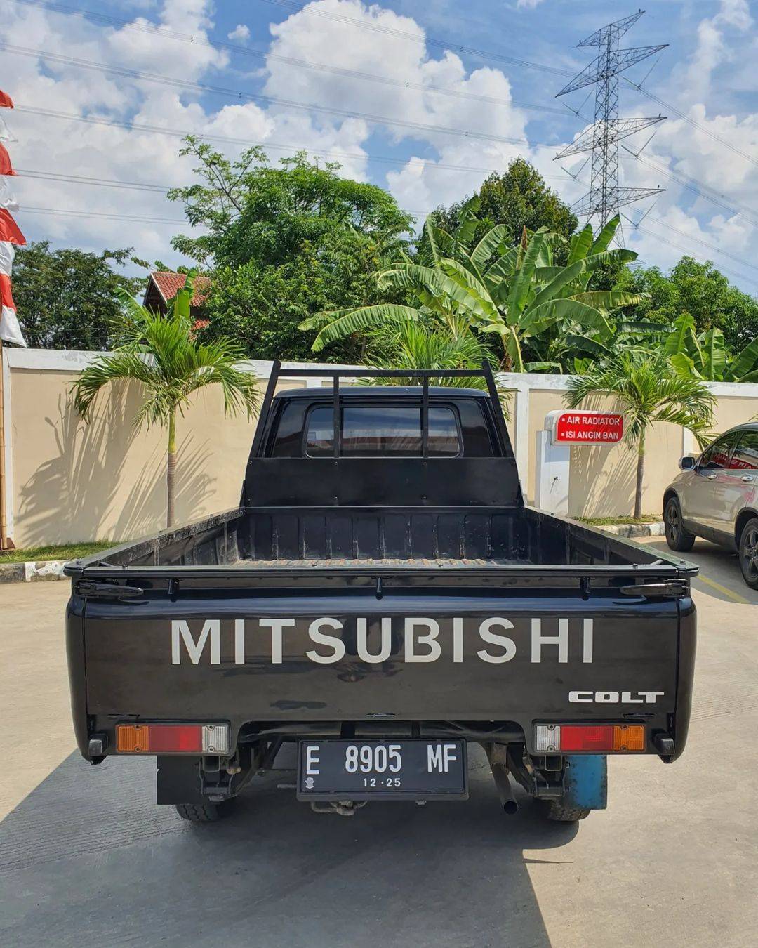 2015 Mitsubishi L300 Pickup Standard 2015 Mitsubishi L300 Pickup Standard