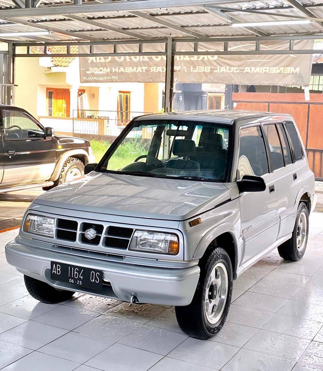 2000 Suzuki Escudo Nomade 1.6L MT Bekas