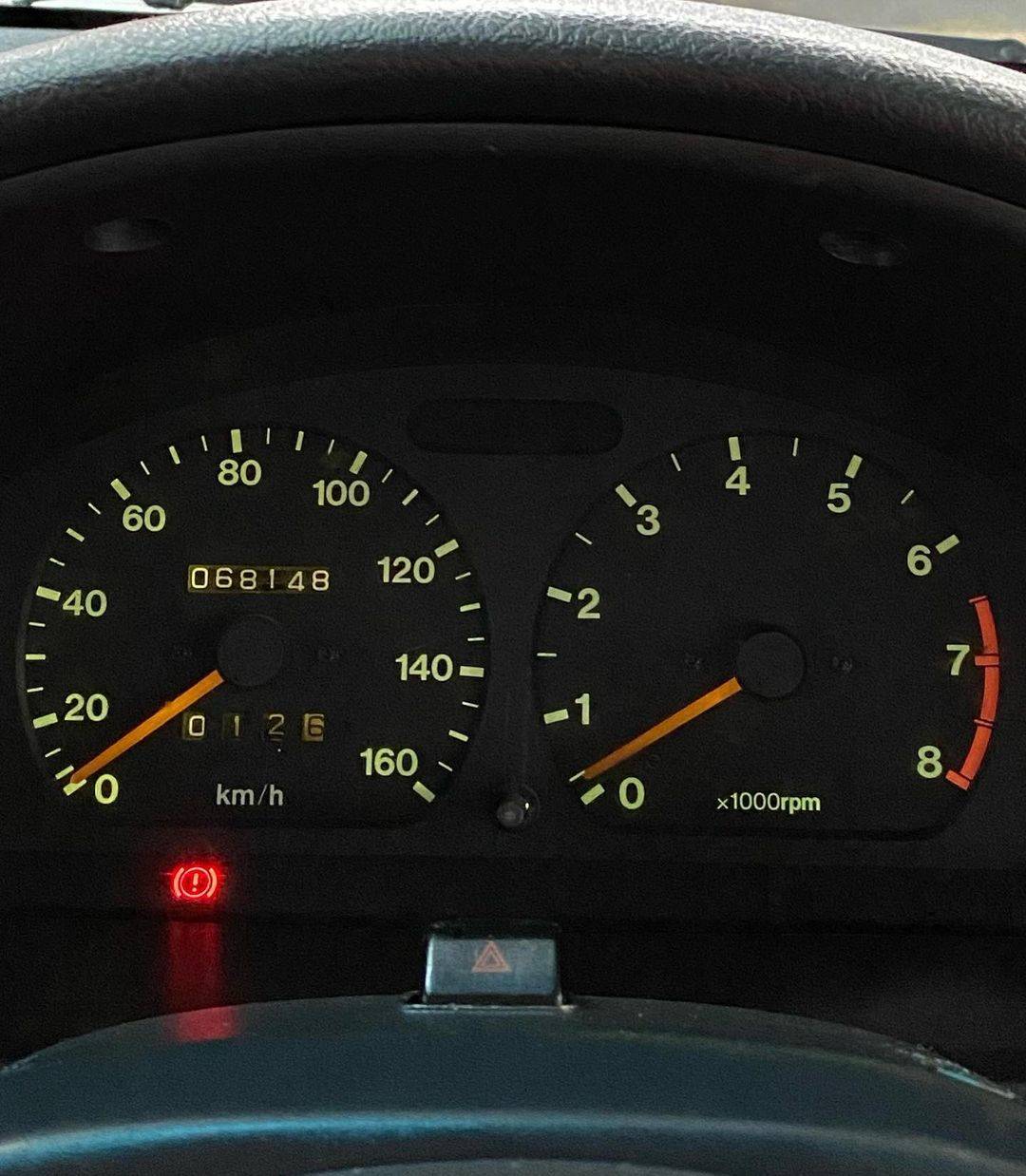 2000 Suzuki Escudo Nomade 1.6L MT 2000 Suzuki Escudo Nomade 1.6L MT