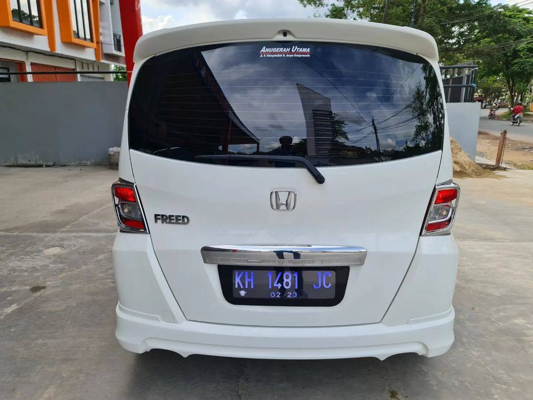 2010 Honda Freed  EA/T 2010 Honda Freed  EA/T