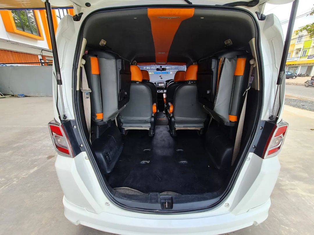 2010 Honda Freed  EA/T 2010 Honda Freed  EA/T