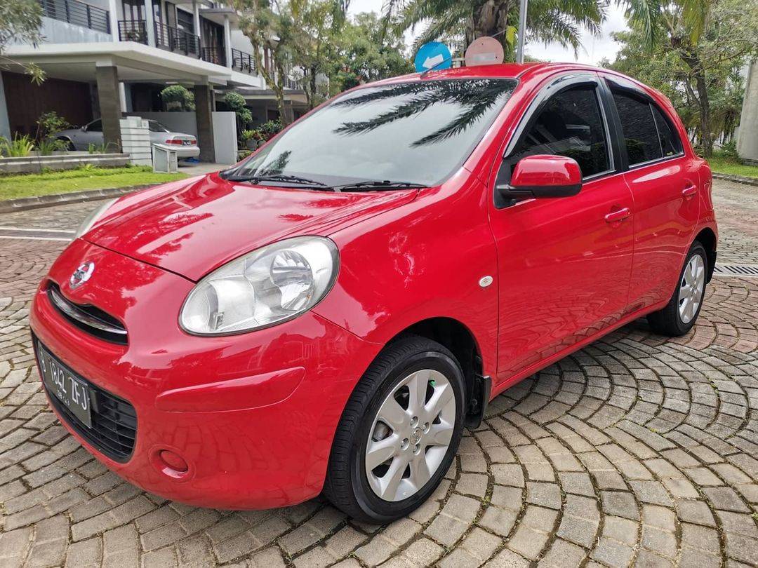 2013 Nissan March 1.2L AT 2013 Nissan March 1.2L AT