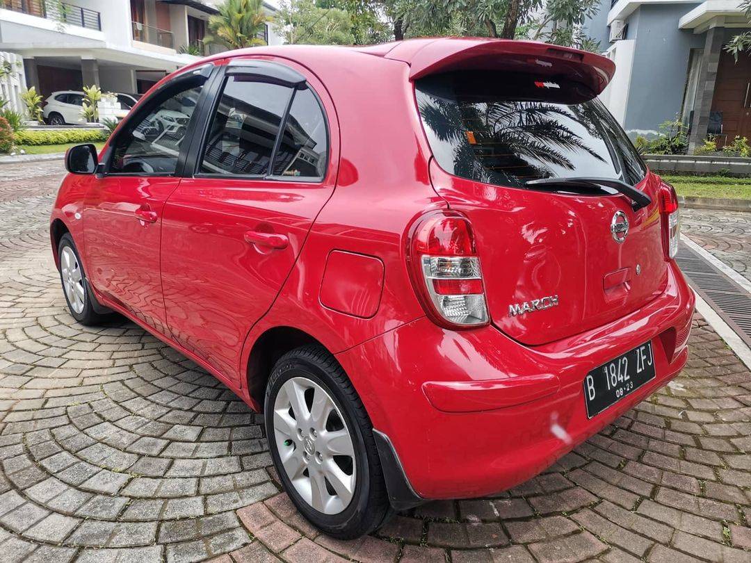 2013 Nissan March 1.2L AT 2013 Nissan March 1.2L AT