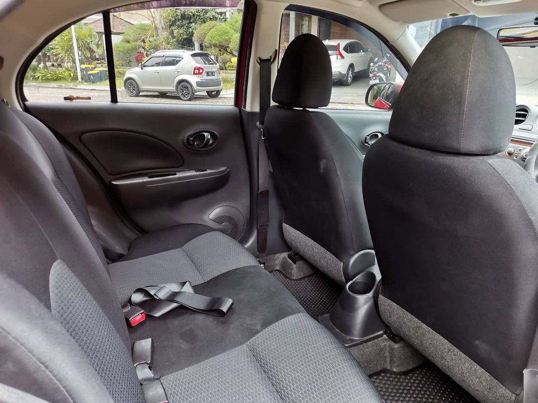 2013 Nissan March 1.2L AT 2013 Nissan March 1.2L AT