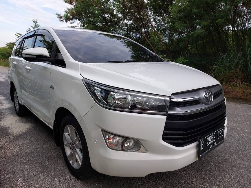 2016 Toyota Kijang Innova 2.0L V AT 2016 Toyota Kijang Innova 2.0L V AT