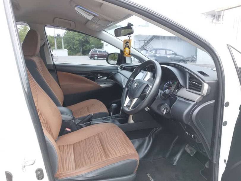 2016 Toyota Kijang Innova 2.0L V AT 2016 Toyota Kijang Innova 2.0L V AT