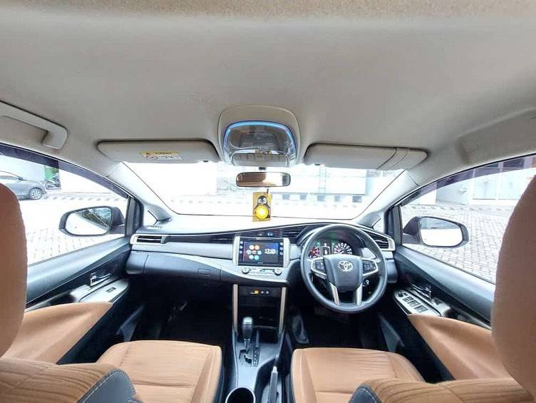 2016 Toyota Kijang Innova 2.0L V AT 2016 Toyota Kijang Innova 2.0L V AT