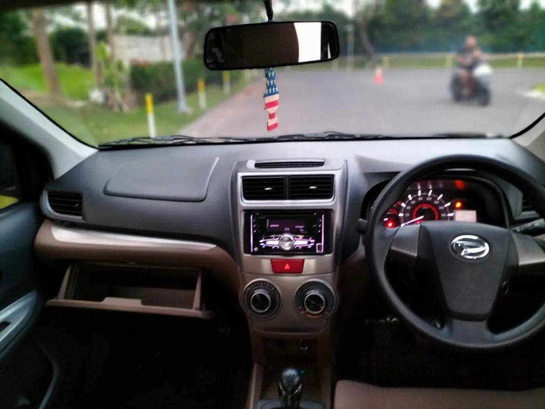 2017 Daihatsu Xenia 1.3 R MT 2017 Daihatsu Xenia 1.3 R MT