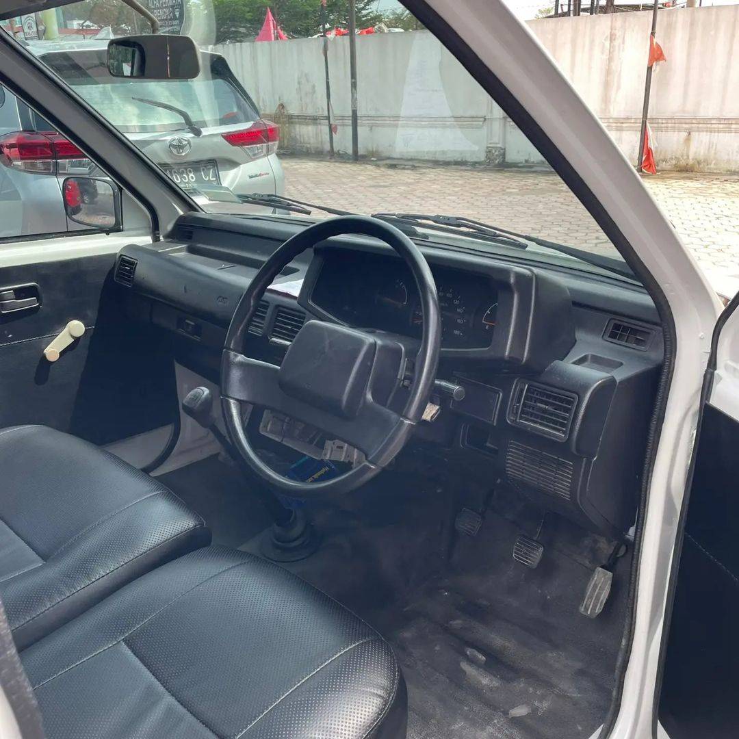 2018 Isuzu Panther 2018 Isuzu Panther