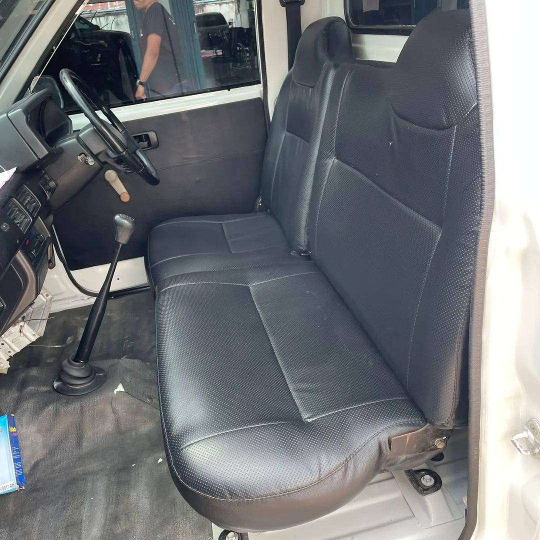 2018 Isuzu Panther 2018 Isuzu Panther