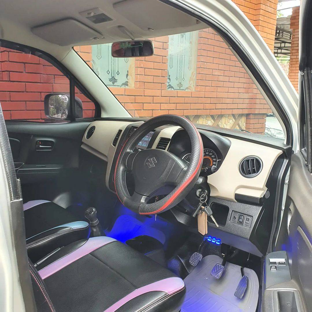 2014 Suzuki Karimun Wagon R 2014 Suzuki Karimun Wagon R