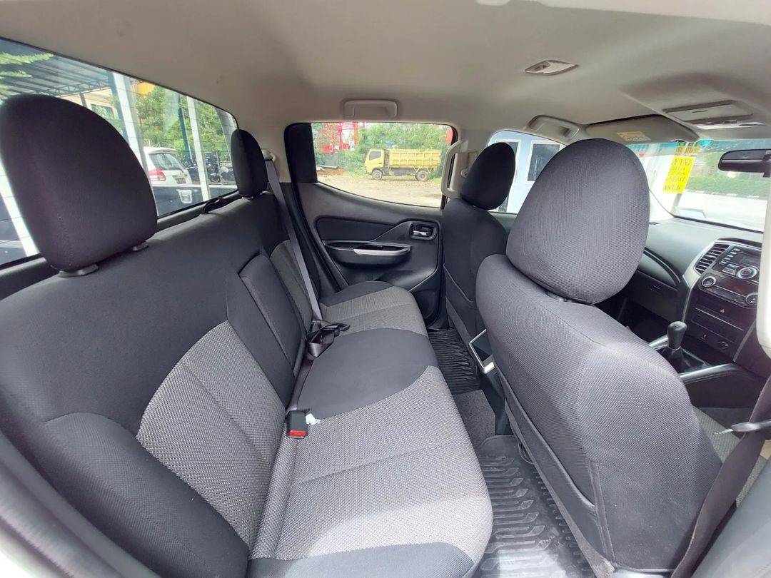 2020 Mitsubishi Triton  GLS MT Double Cab 4WD 2020 Mitsubishi Triton  GLS MT Double Cab 4WD