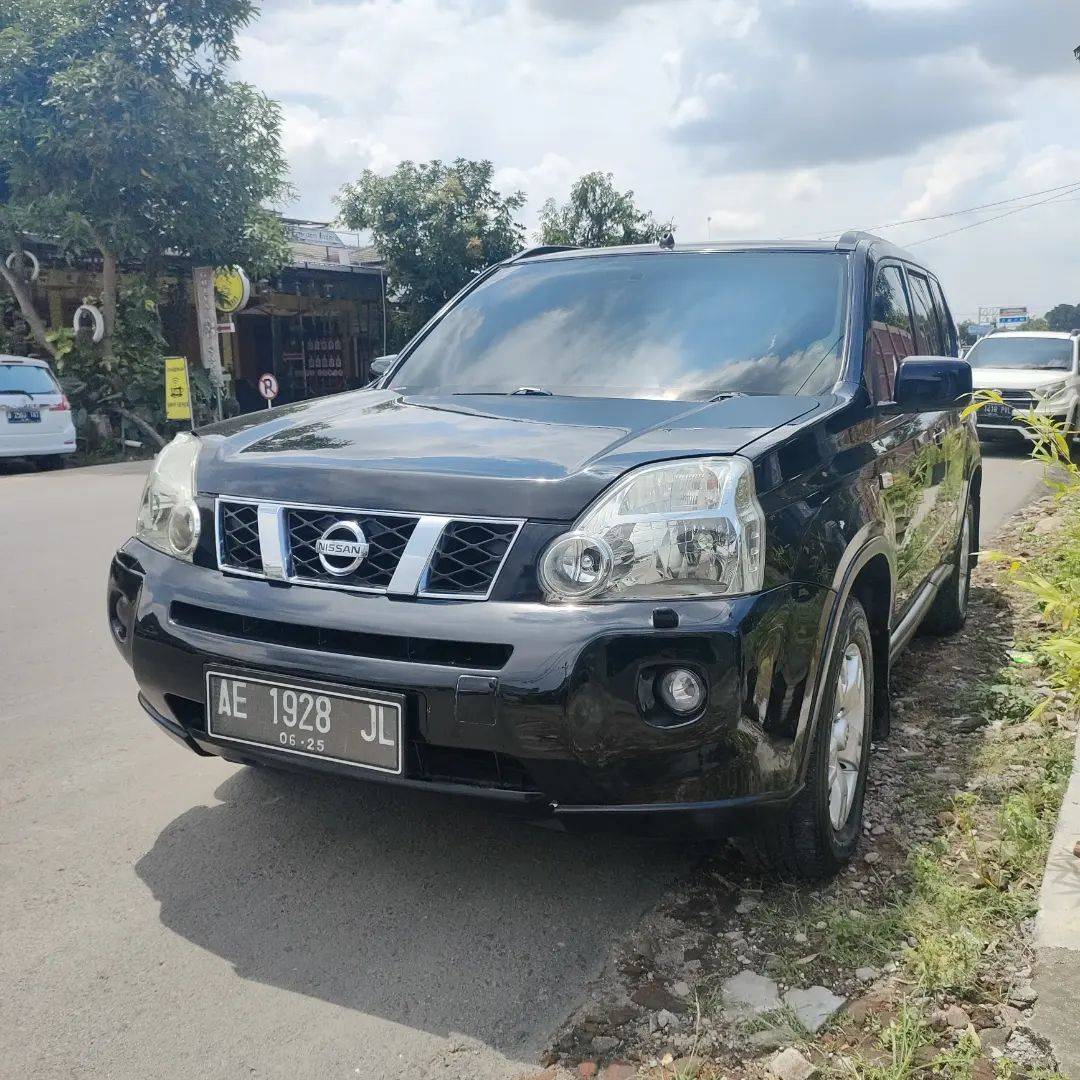 2010 Nissan X Trail XT 2.5L AT Bekas 2010 Nissan X Trail XT 2.5L AT Bekas