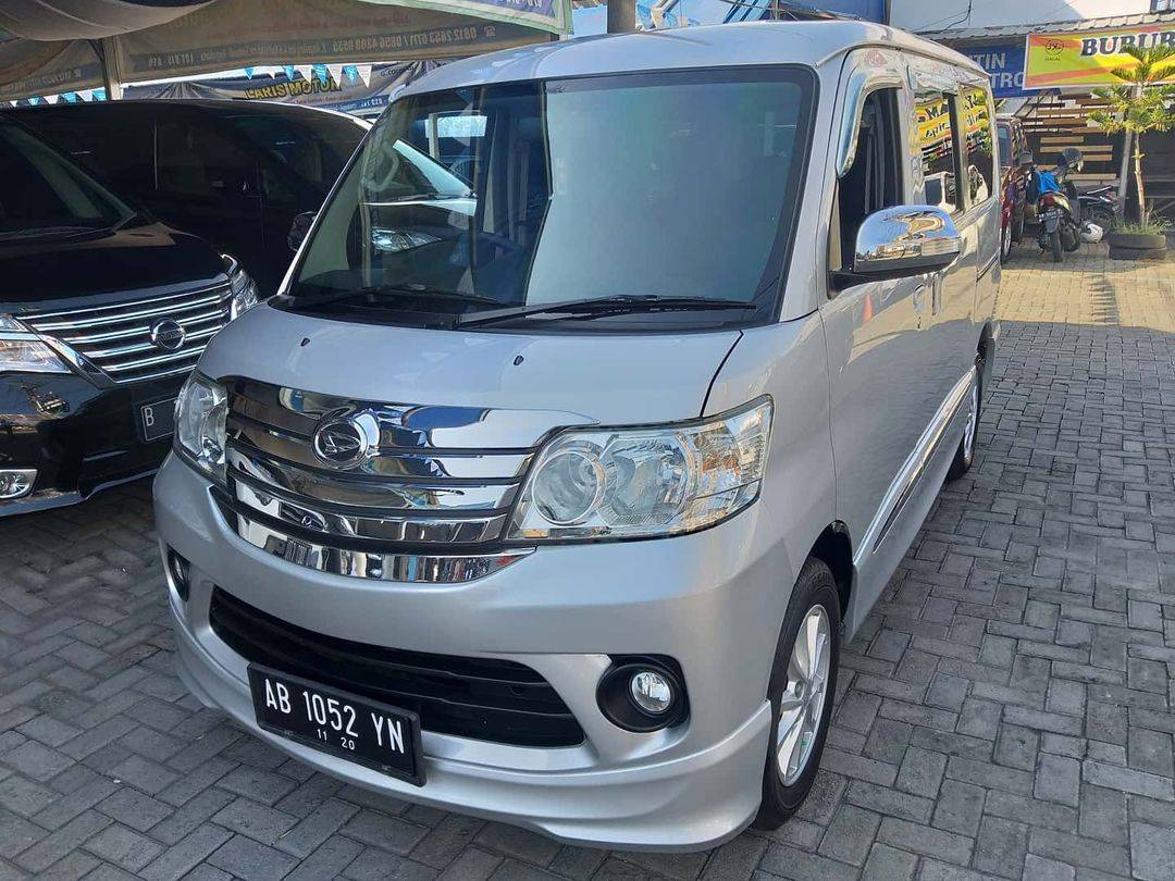 2015 Daihatsu Luxio 1.5L X AT STD 2015 Daihatsu Luxio 1.5L X AT STD