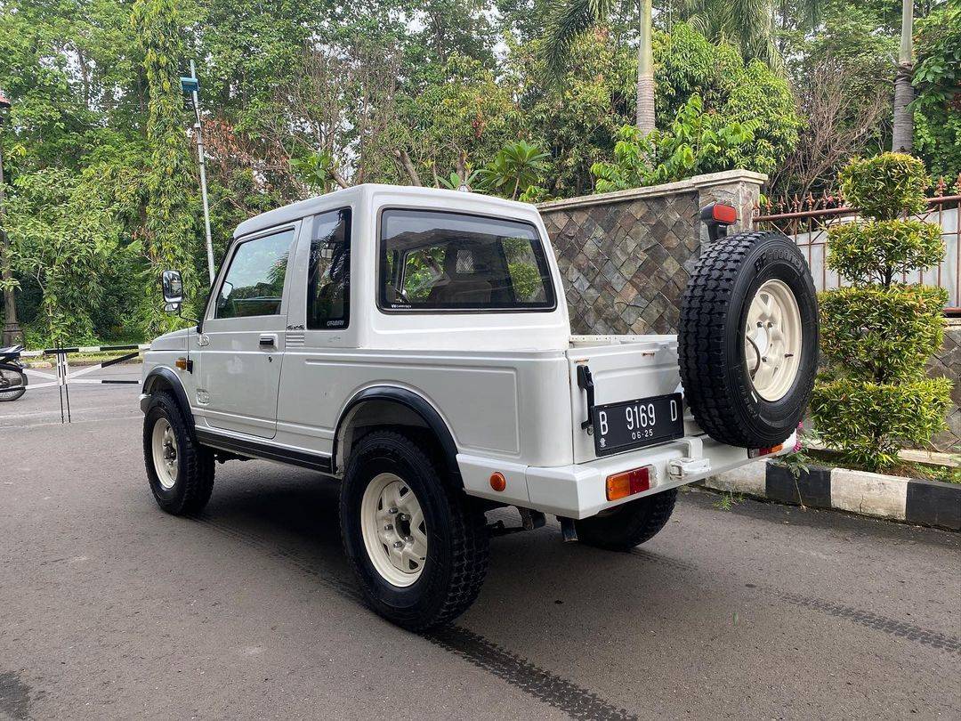 2004 Suzuki Jimny Single Tone MT 2004 Suzuki Jimny Single Tone MT