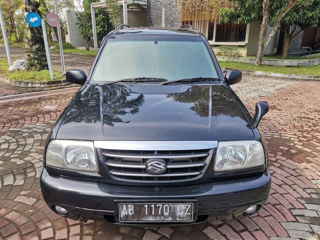 2006 Suzuki Escudo XL-7 2.5L AT Bekas 2006 Suzuki Escudo XL-7 2.5L AT Bekas