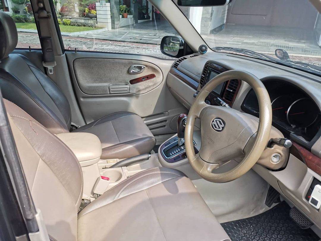 2006 Suzuki Escudo XL-7 2.5L AT 2006 Suzuki Escudo XL-7 2.5L AT