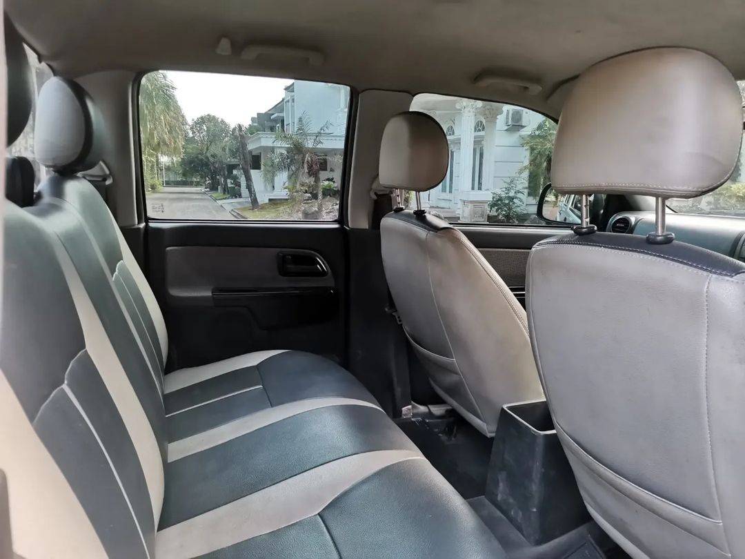 2013 Isuzu D Max DC MT 2013 Isuzu D Max DC MT